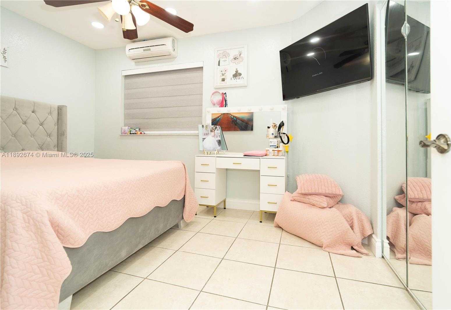 Small Image of 298 EAST 3RD ST #102, Hialeah Number 22