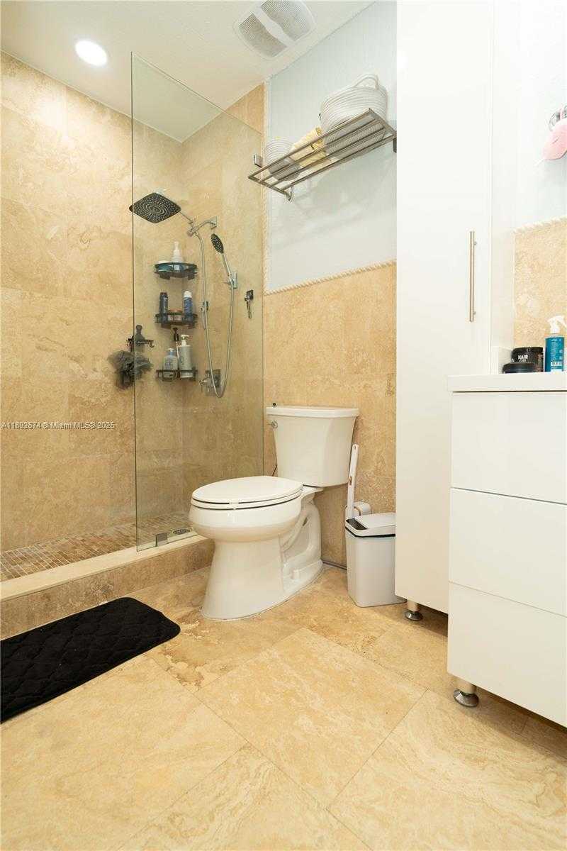 Small Image of 298 EAST 3RD ST #102, Hialeah Number 38