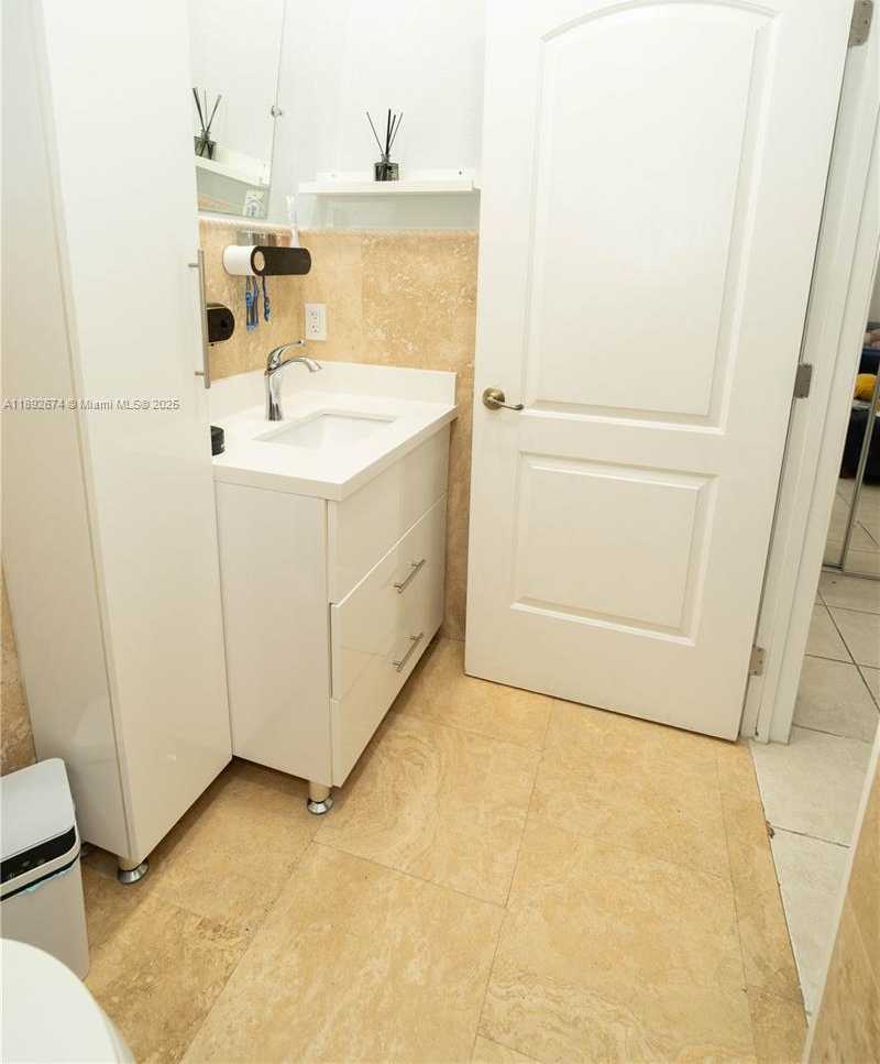 Small Image of 298 EAST 3RD ST #102, Hialeah Number 40
