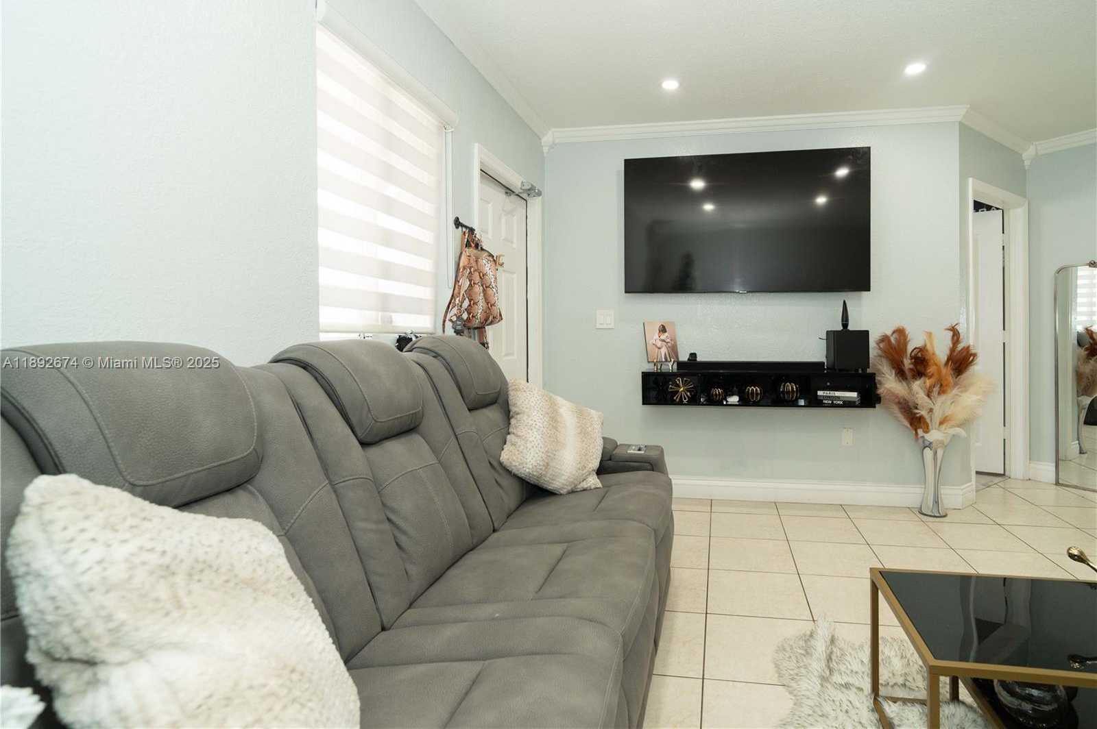 Small Image of 298 EAST 3RD ST #102, Hialeah Number 8