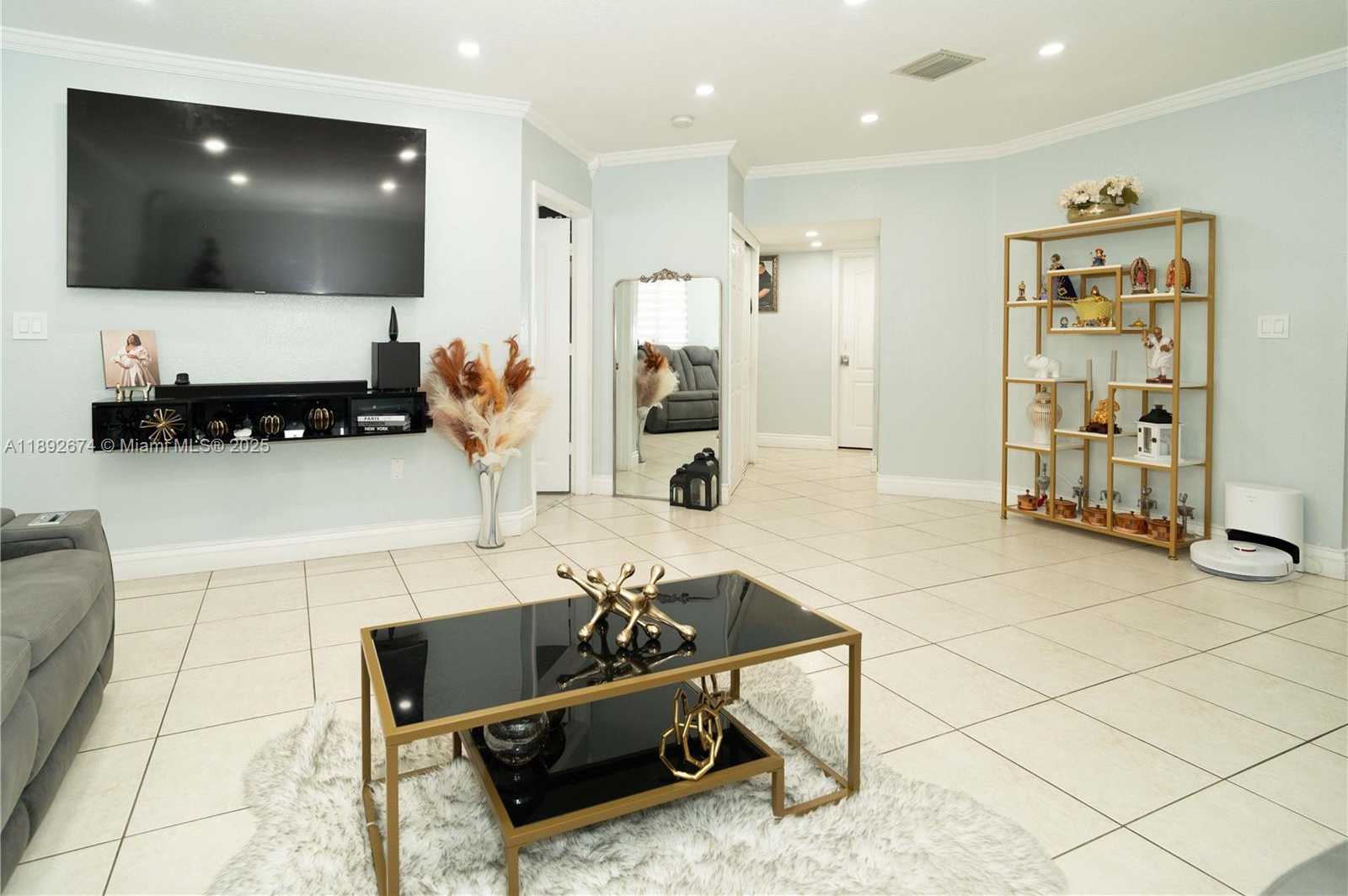 Small Image of 298 EAST 3RD ST #102, Hialeah Number 9