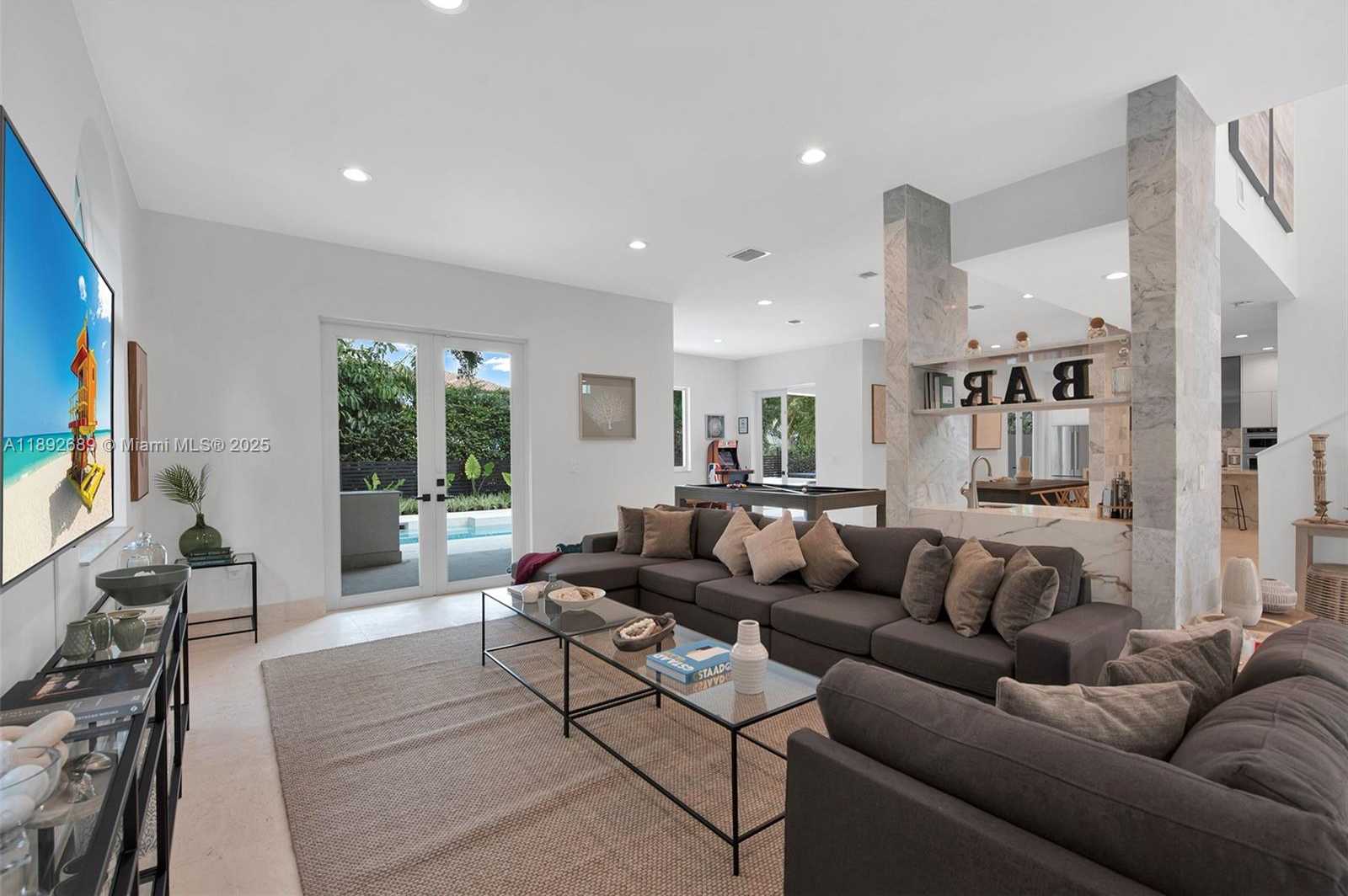 Small Image of 5801 SOUTH WEST 35TH ST, Miami Number 13