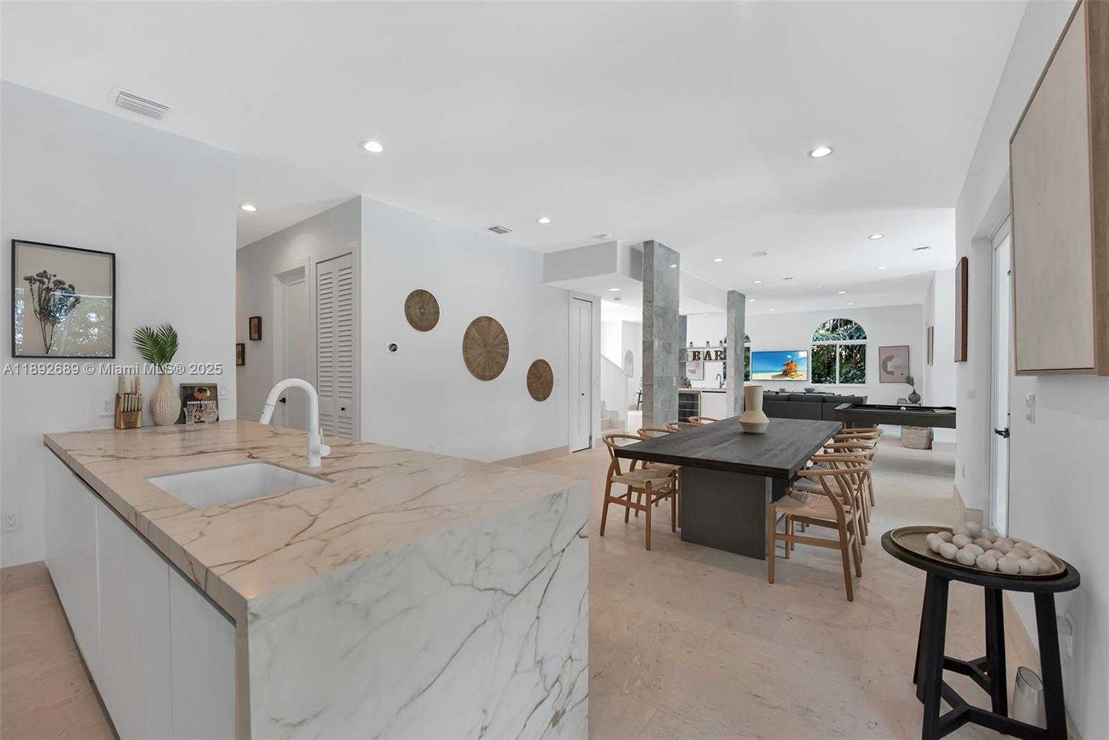 Small Image of 5801 SOUTH WEST 35TH ST, Miami Number 17