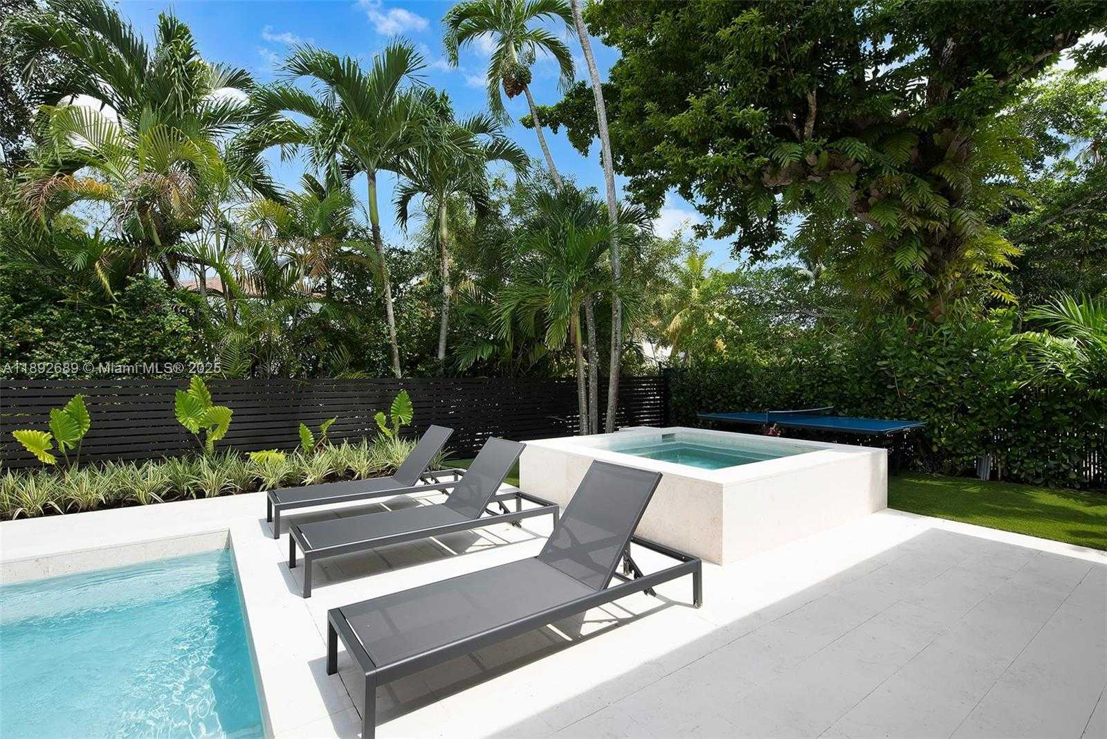Small Image of 5801 SOUTH WEST 35TH ST, Miami Number 21