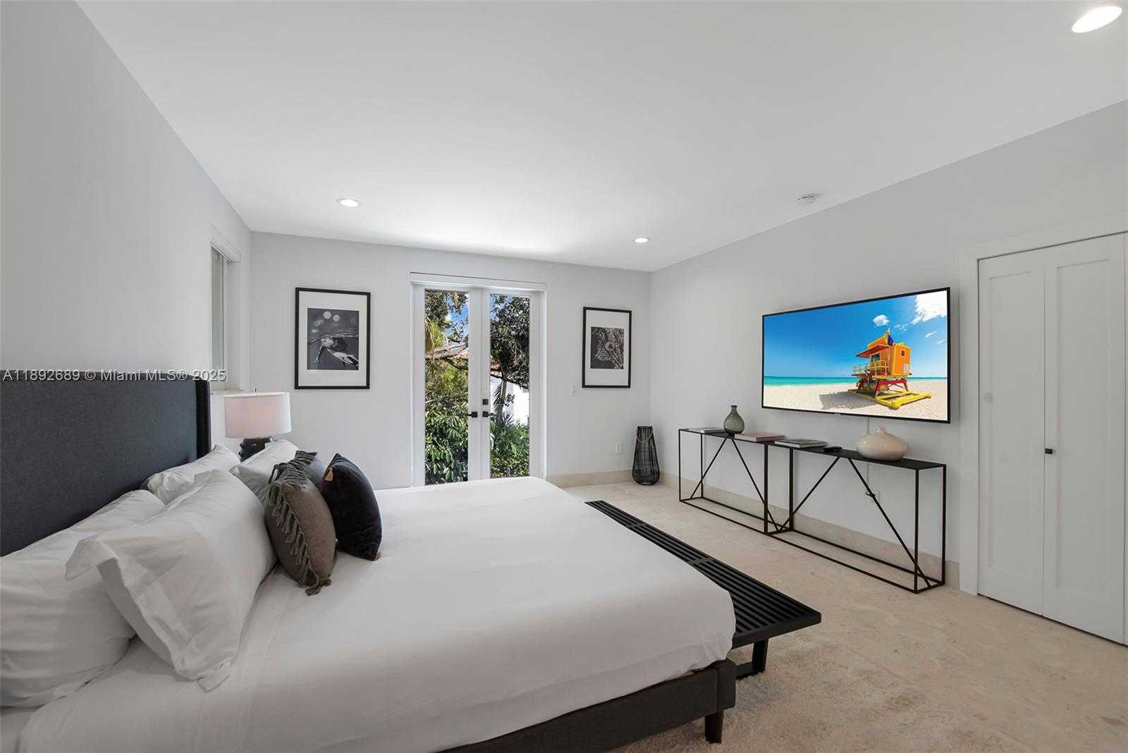 Small Image of 5801 SOUTH WEST 35TH ST, Miami Number 27