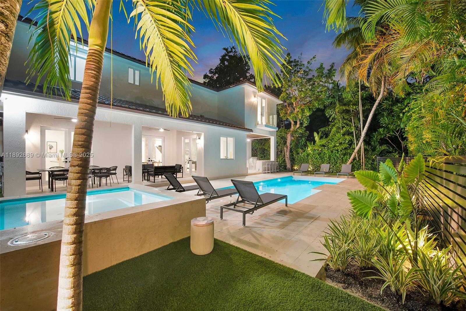 Small Image of 5801 SOUTH WEST 35TH ST, Miami Number 3