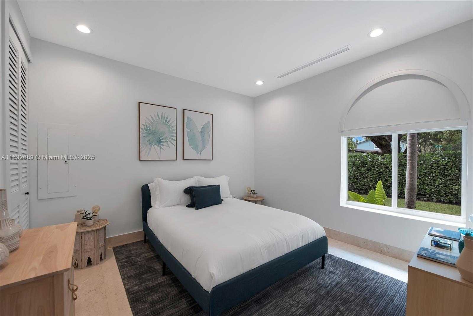 Small Image of 5801 SOUTH WEST 35TH ST, Miami Number 33