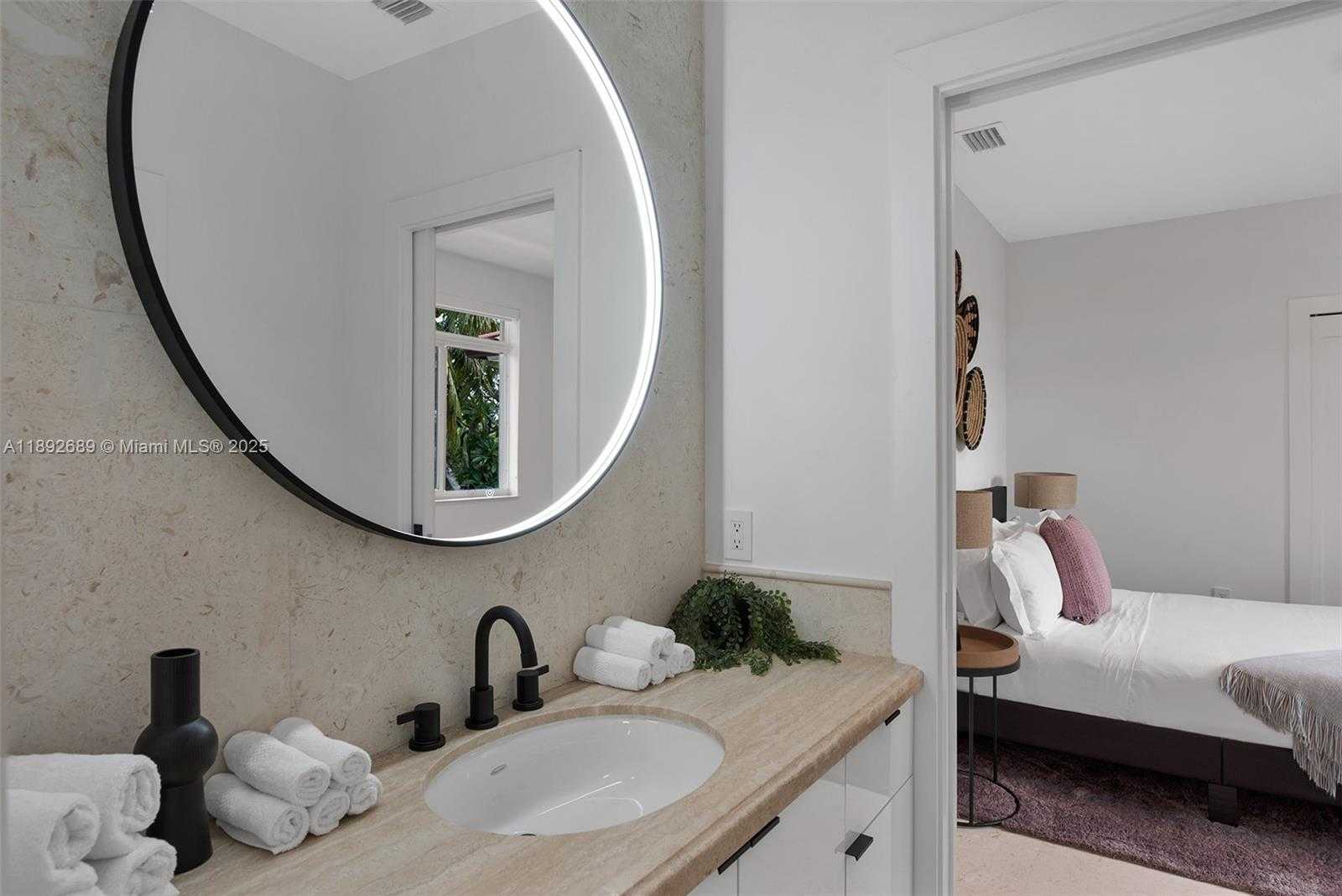 Small Image of 5801 SOUTH WEST 35TH ST, Miami Number 38