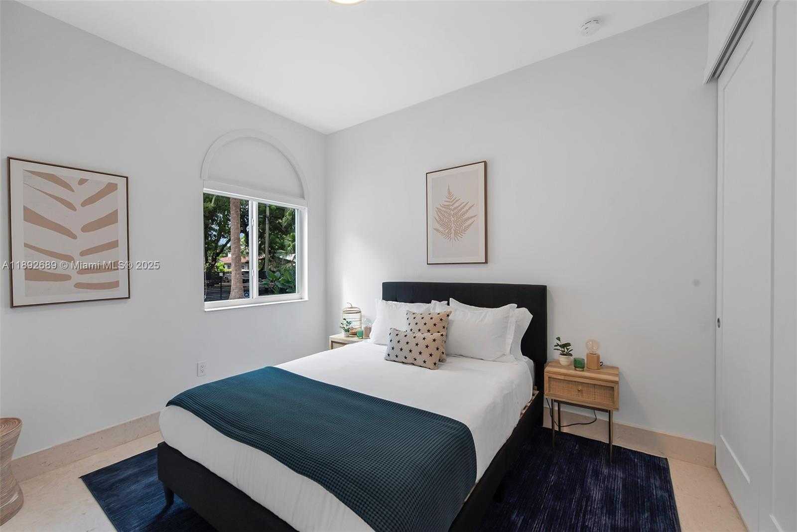 Small Image of 5801 SOUTH WEST 35TH ST, Miami Number 39