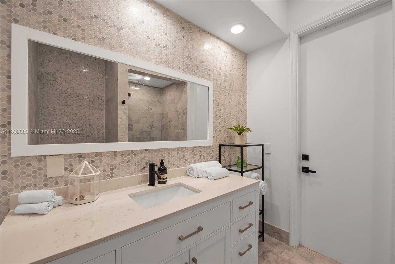 Small Image of 5801 SOUTH WEST 35TH ST, Miami Number 42