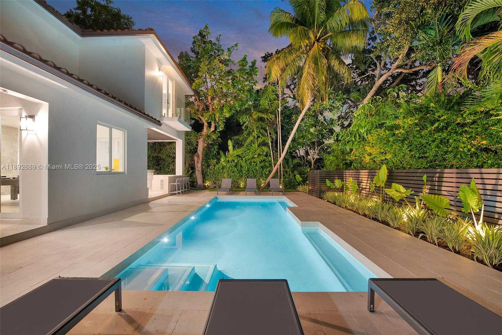 Small Image of 5801 SOUTH WEST 35TH ST, Miami Number 47