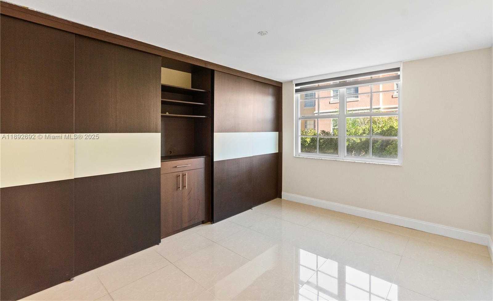 Small Image of 19655 EAST COUNTRY CLUB DR #6501, Aventura Number 11