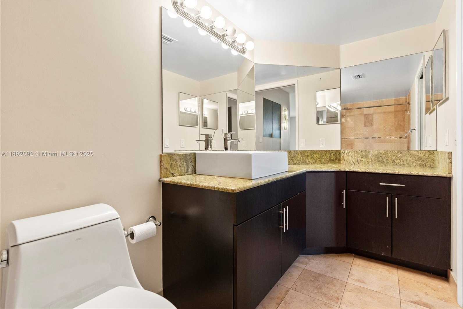 Small Image of 19655 EAST COUNTRY CLUB DR #6501, Aventura Number 15