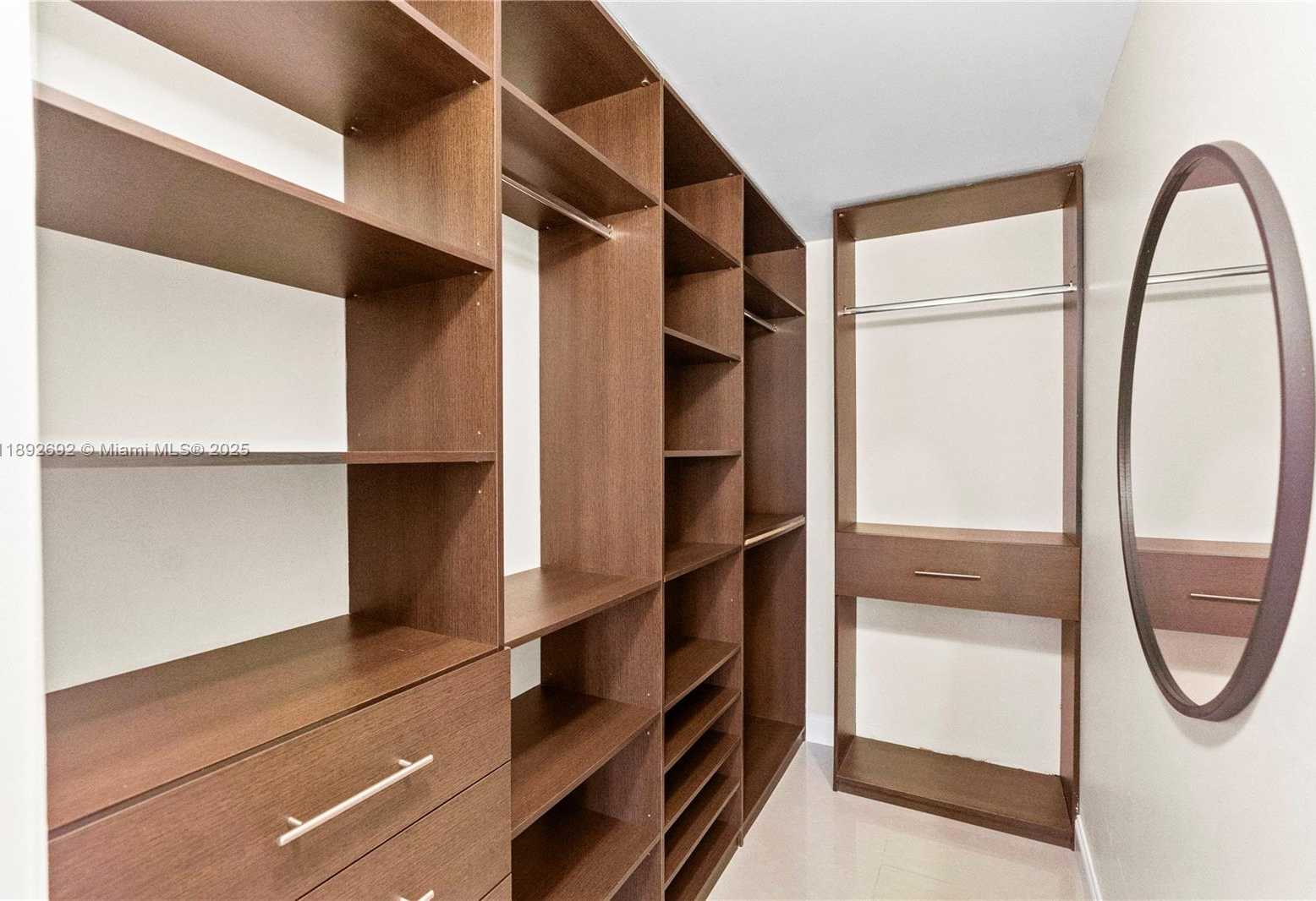 Small Image of 19655 EAST COUNTRY CLUB DR #6501, Aventura Number 19