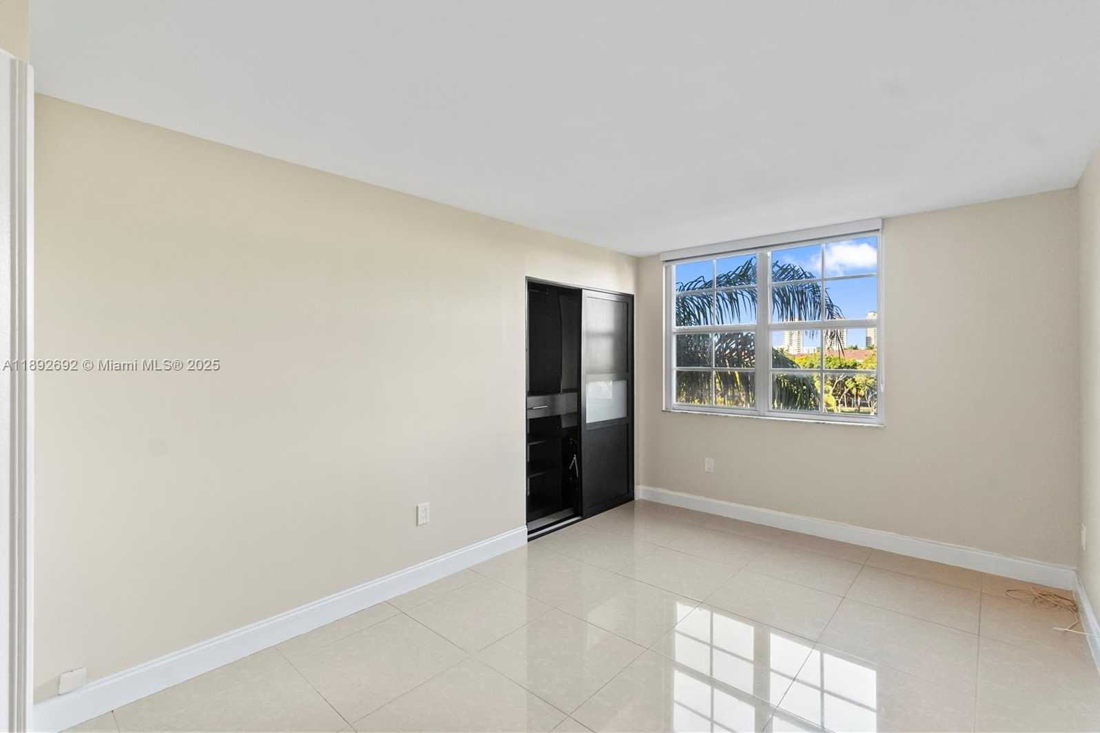 Small Image of 19655 EAST COUNTRY CLUB DR #6501, Aventura Number 20