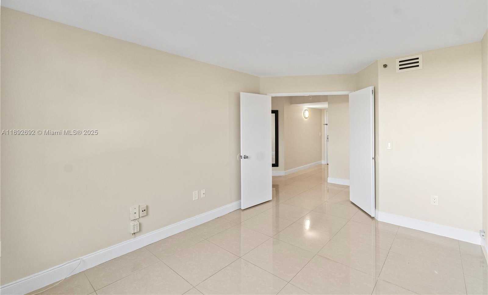 Small Image of 19655 EAST COUNTRY CLUB DR #6501, Aventura Number 21