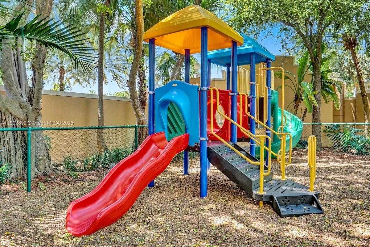 Small Image of 19655 EAST COUNTRY CLUB DR #6501, Aventura Number 36