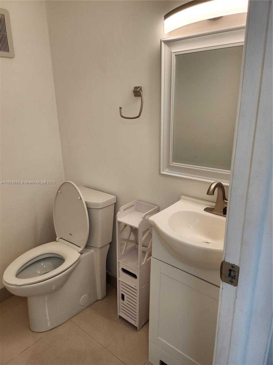 Small Image of 950 EUCLID AVE #108, Miami Beach Number 13