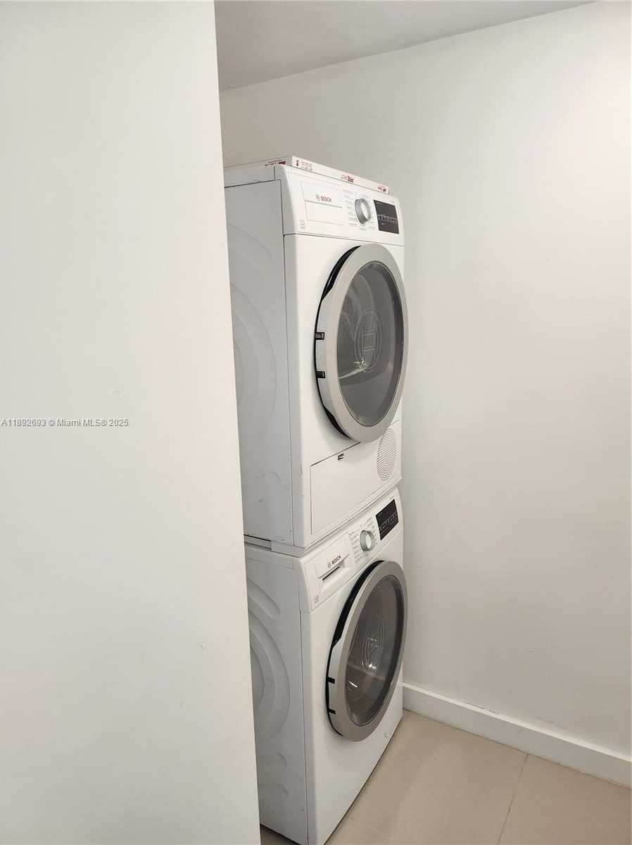 Small Image of 950 EUCLID AVE #108, Miami Beach Number 16