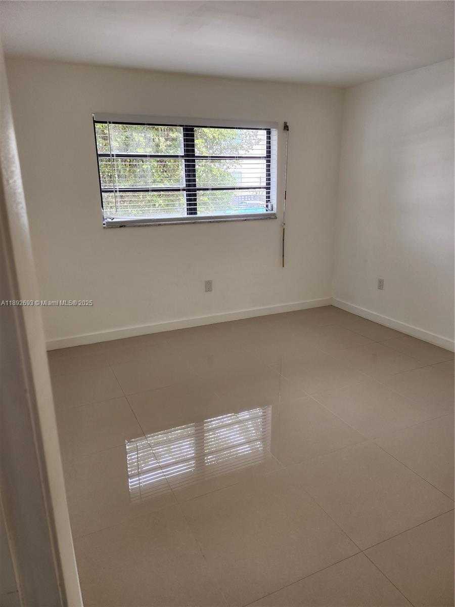 Small Image of 950 EUCLID AVE #108, Miami Beach Number 18