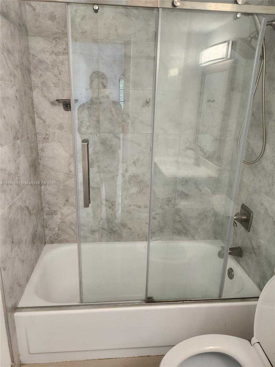 Small Image of 950 EUCLID AVE #108, Miami Beach Number 25