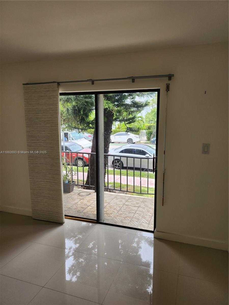 Small Image of 950 EUCLID AVE #108, Miami Beach Number 3