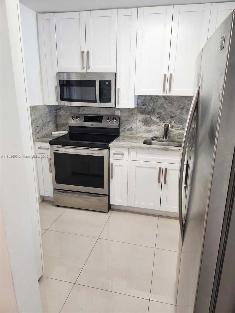 Small Image of 950 EUCLID AVE #108, Miami Beach Number 7