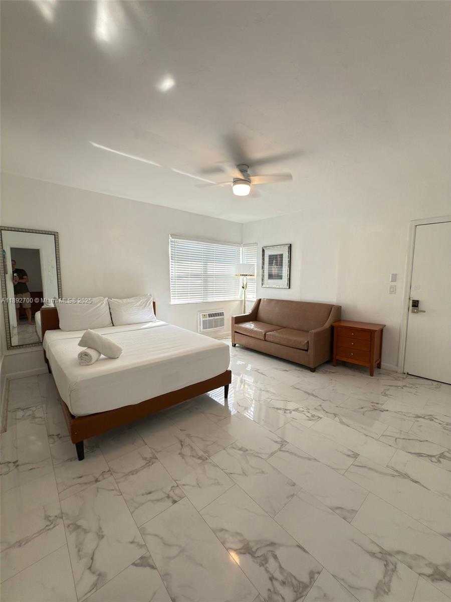 Small Image of 545 MICHIGAN AVE #7, Miami Beach Number 11
