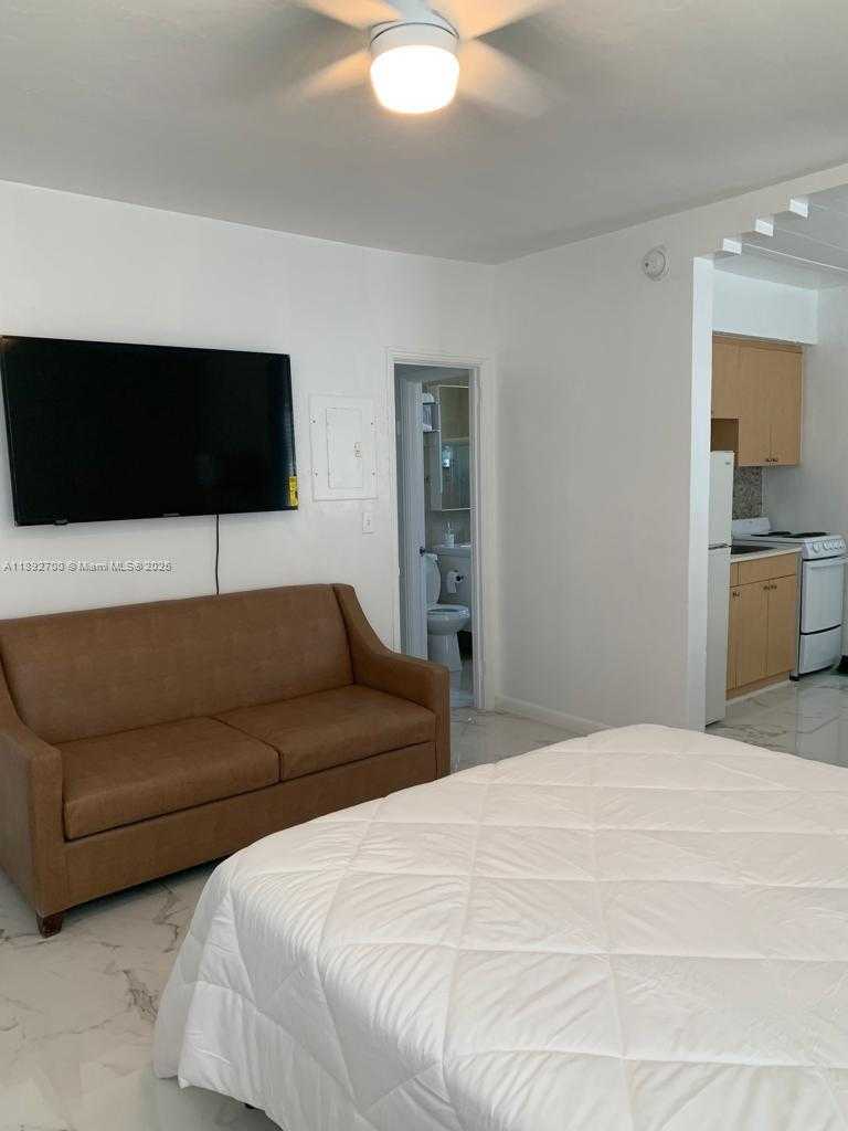 Small Image of 545 MICHIGAN AVE #7, Miami Beach Number 8