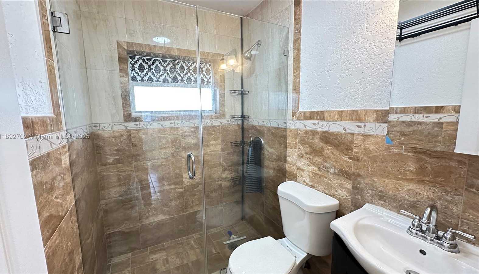 Small Image of 2410 ROOSEVELT ST #REAR, Hollywood Number 9