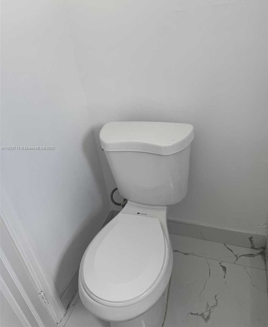 Small Image of 345 SOUTH WEST 49TH AVE, Miami Number 14