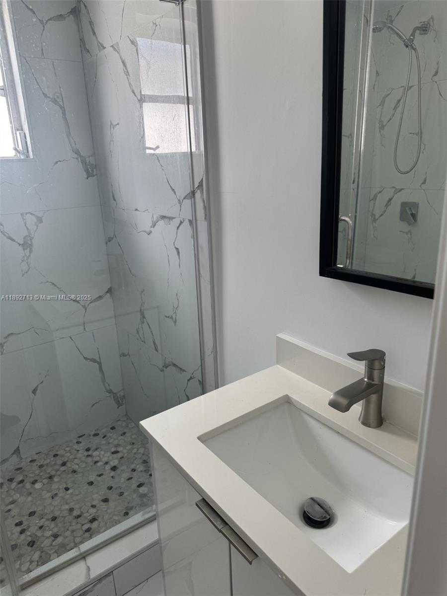 Small Image of 345 SOUTH WEST 49TH AVE, Miami Number 16