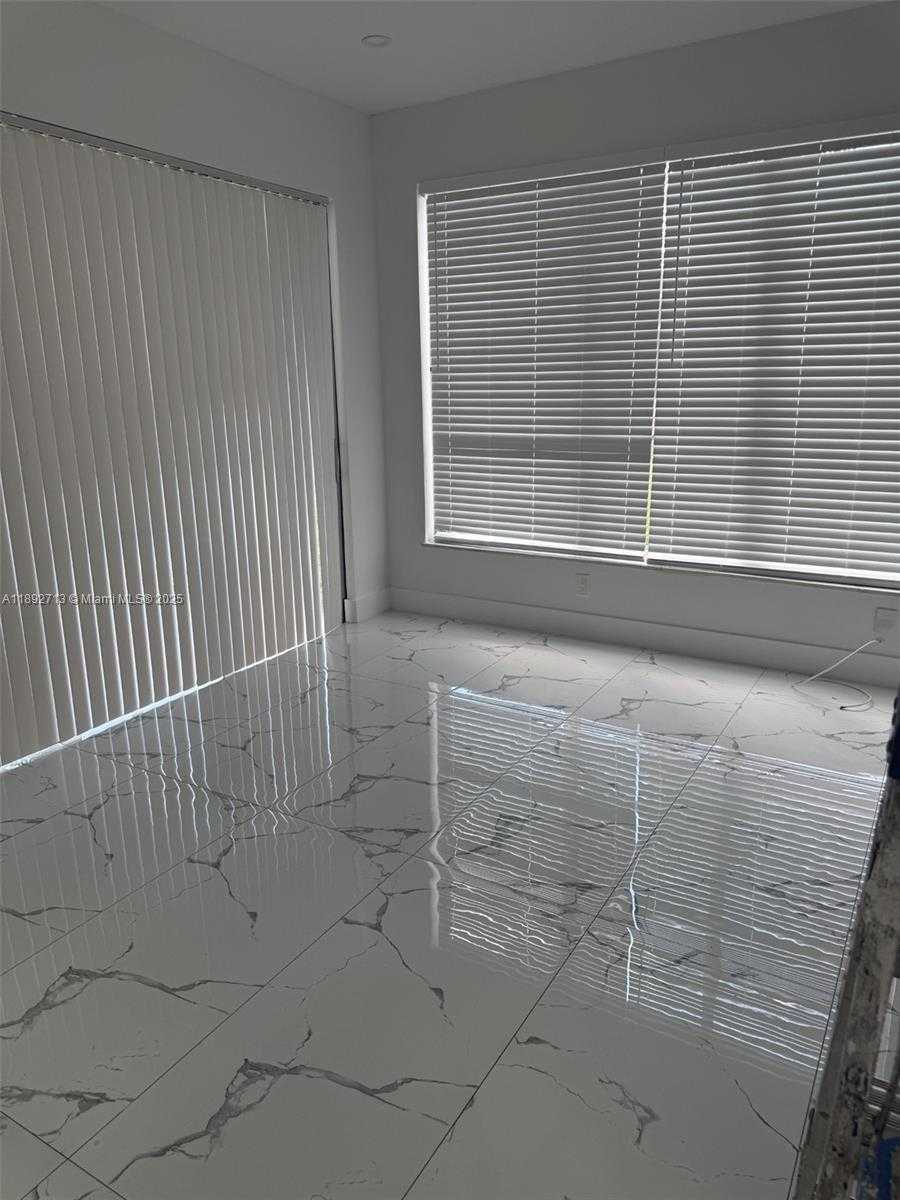 Small Image of 345 SOUTH WEST 49TH AVE, Miami Number 18