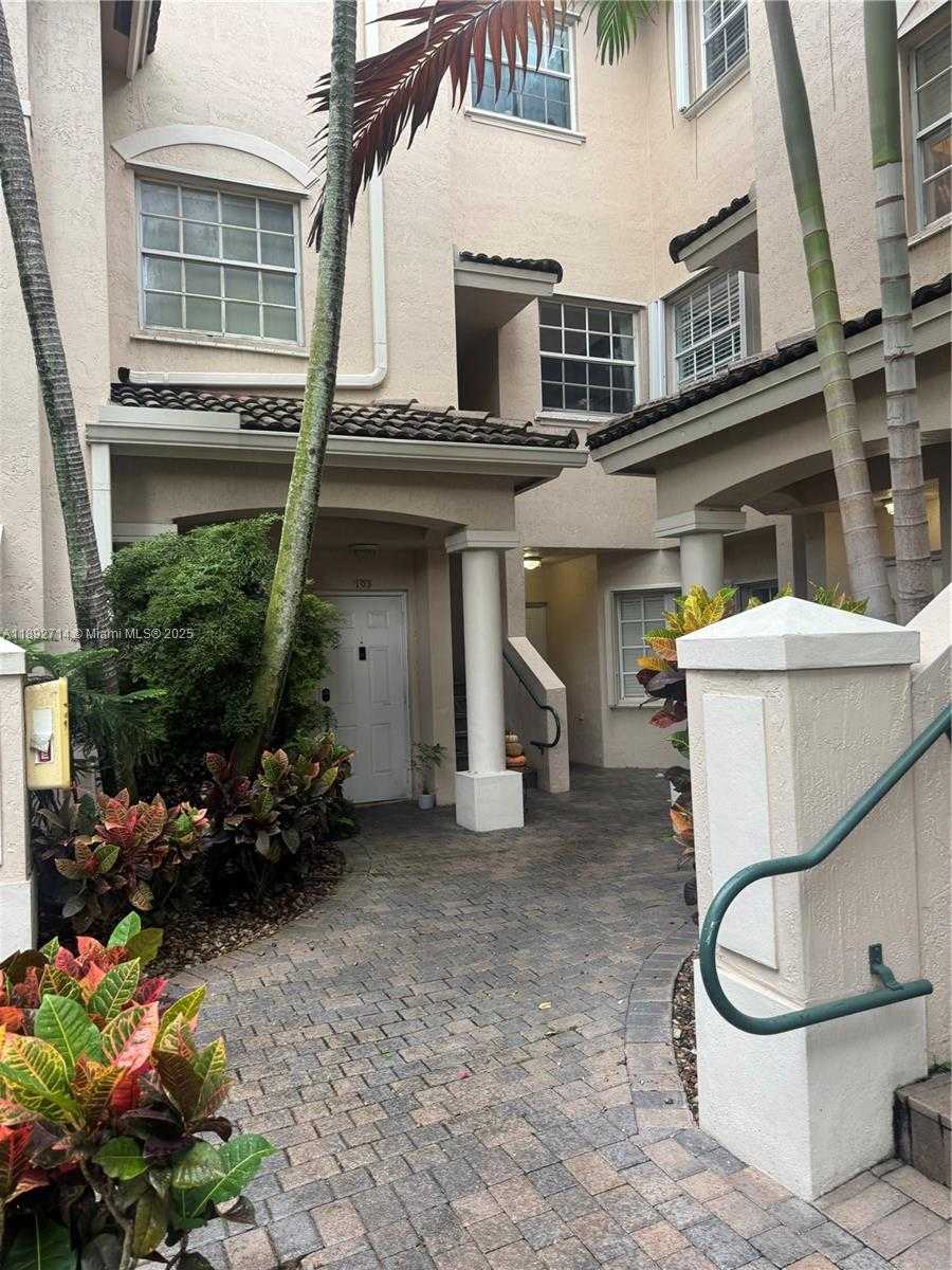 Small Image of 5650 NORTH WEST 115TH CT #104, Doral Number 2