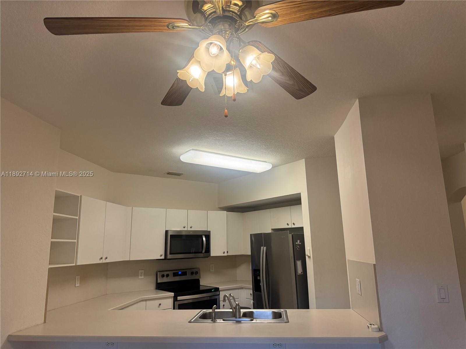 Small Image of 5650 NORTH WEST 115TH CT #104, Doral Number 4