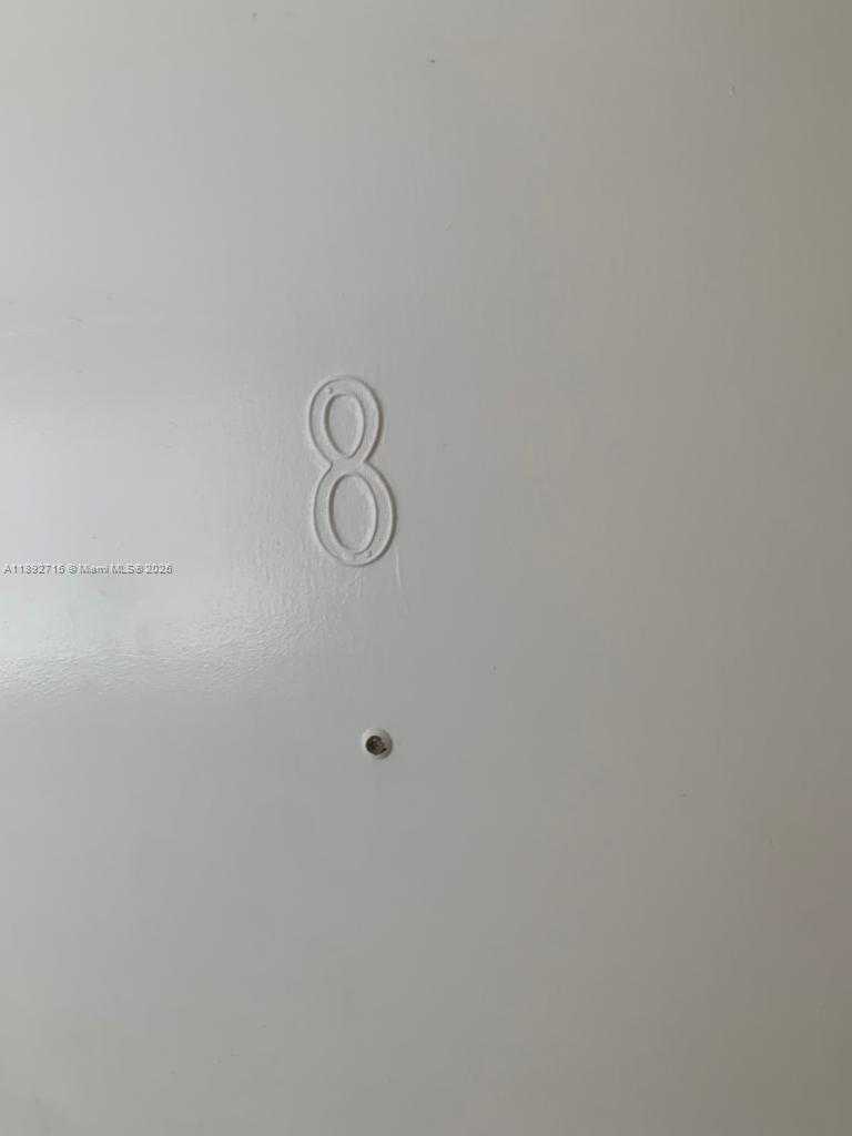 Small Image of 545 MICHIGAN AVE #8, Miami Beach Number 4