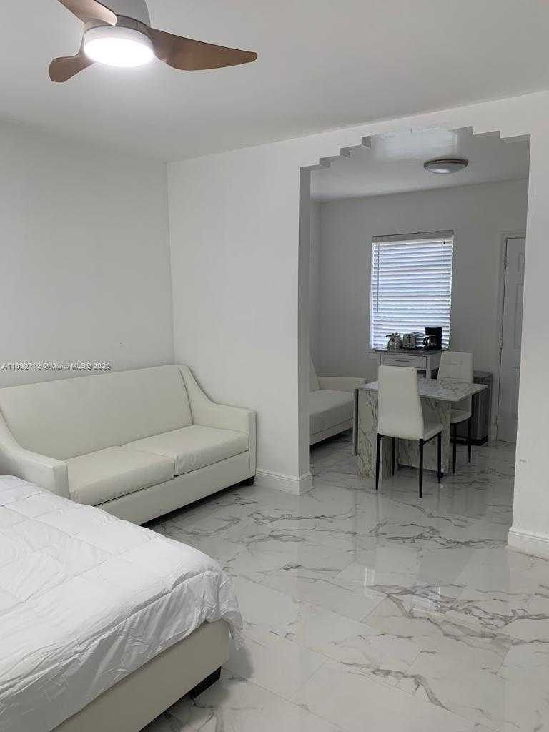 Small Image of 545 MICHIGAN AVE #8, Miami Beach Number 8