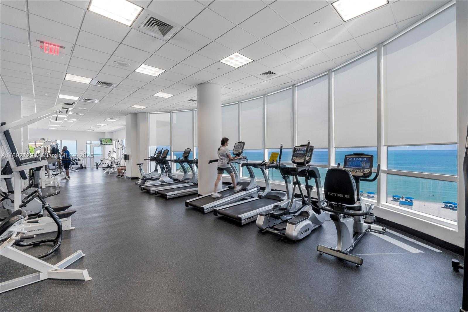 Small Image of 6365 COLLINS AVE #804, Miami Beach Number 18