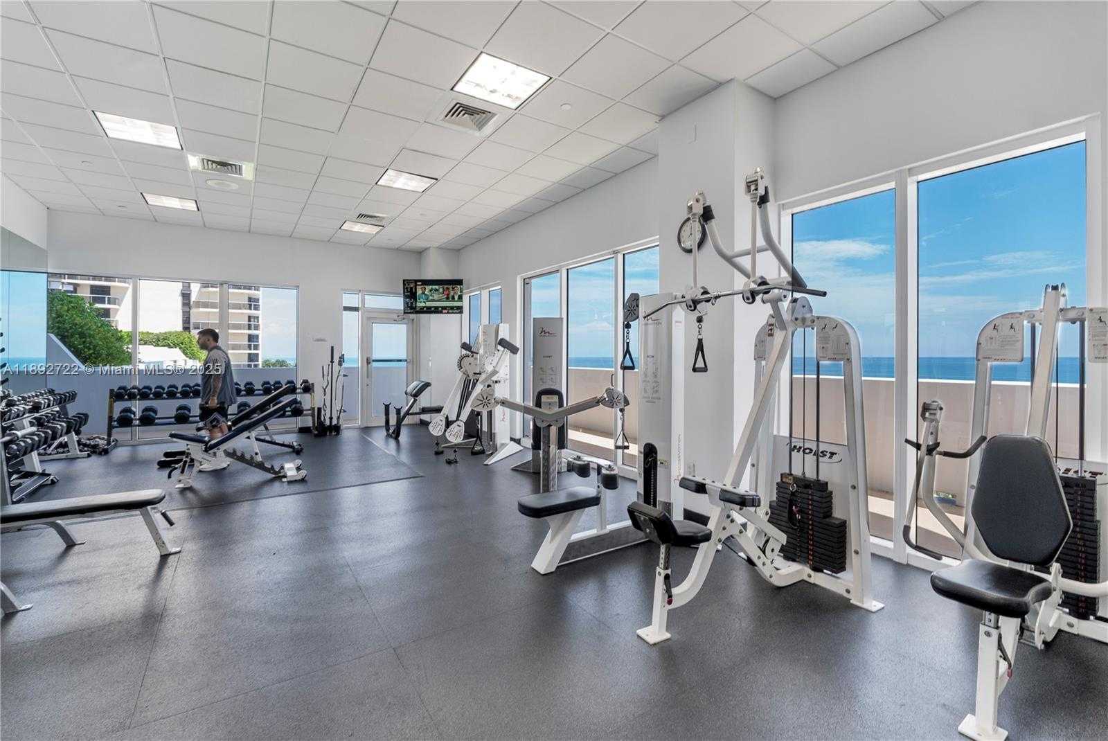 Small Image of 6365 COLLINS AVE #804, Miami Beach Number 19