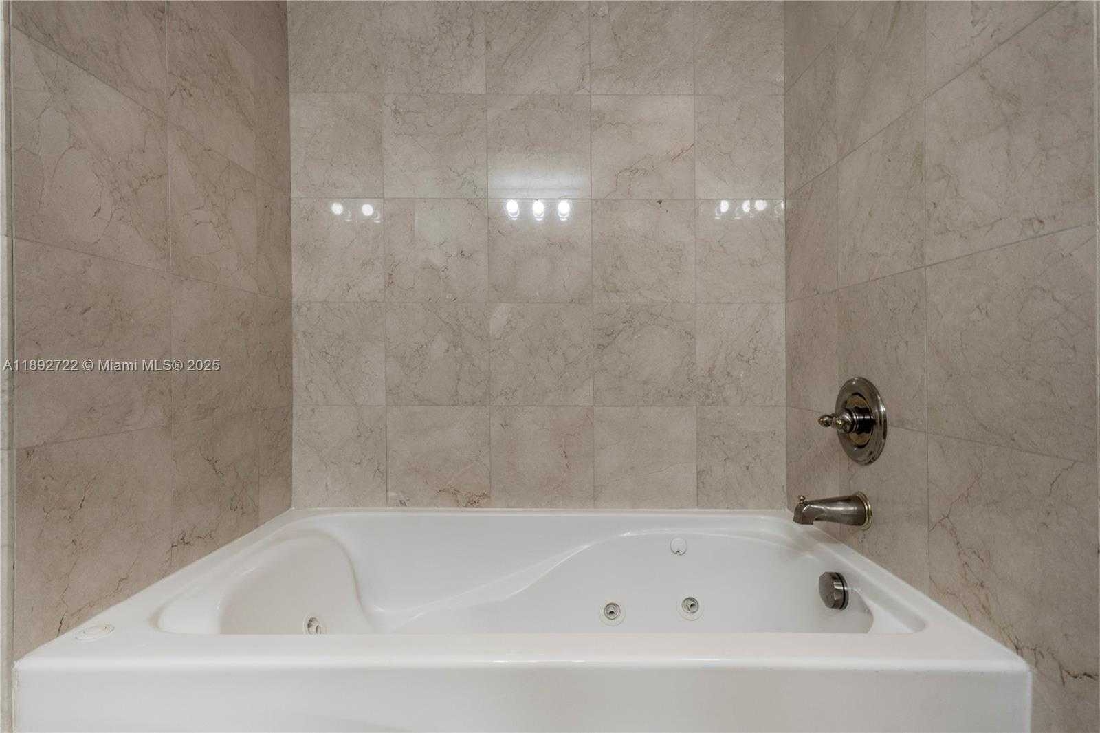 Small Image of 6365 COLLINS AVE #804, Miami Beach Number 30