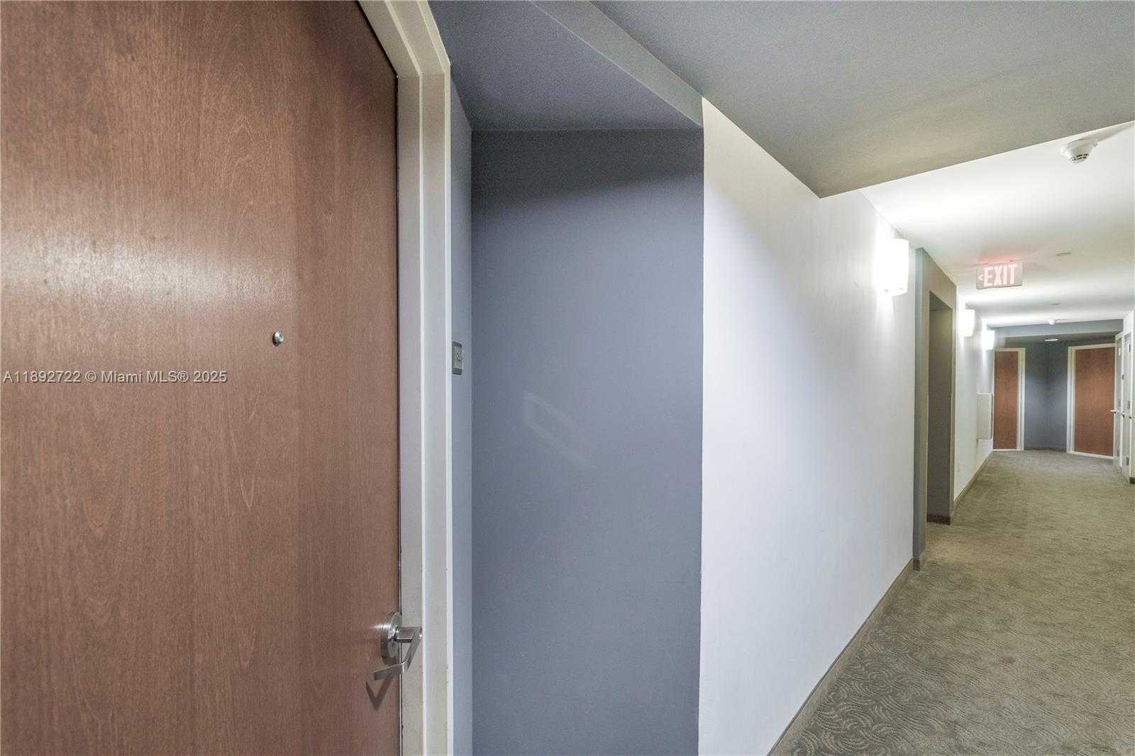 Small Image of 6365 COLLINS AVE #804, Miami Beach Number 37