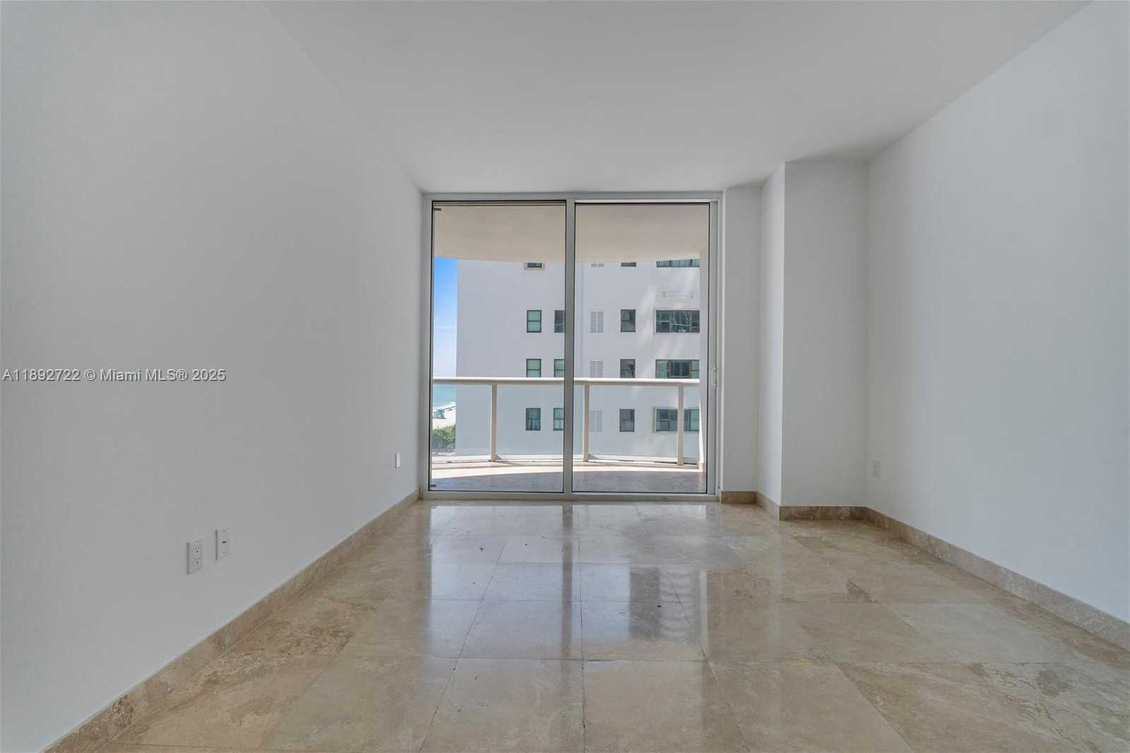 Small Image of 6365 COLLINS AVE #804, Miami Beach Number 8