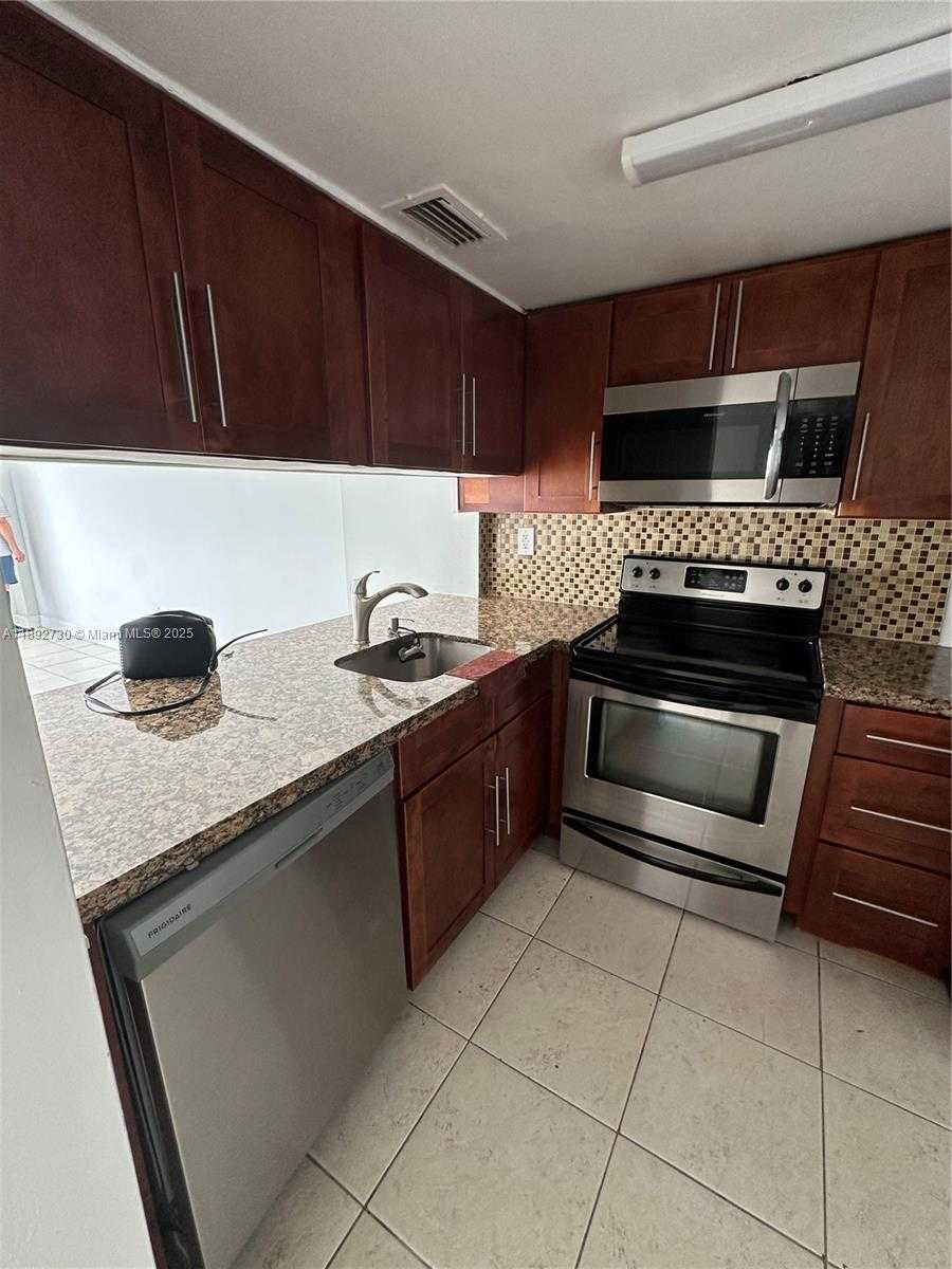 Small Image of 16465 NORTH EAST 22ND AVE #204, North Miami Beach Number 3