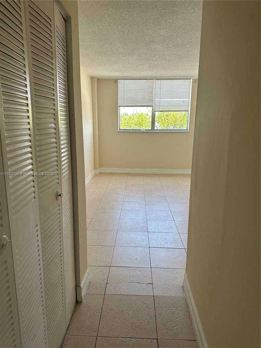 Small Image of 16465 NORTH EAST 22ND AVE #204, North Miami Beach Number 8