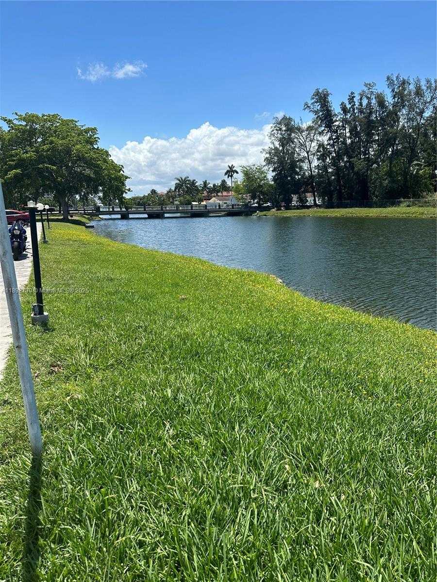 Small Image of 16465 NORTH EAST 22ND AVE #204, North Miami Beach Number 9