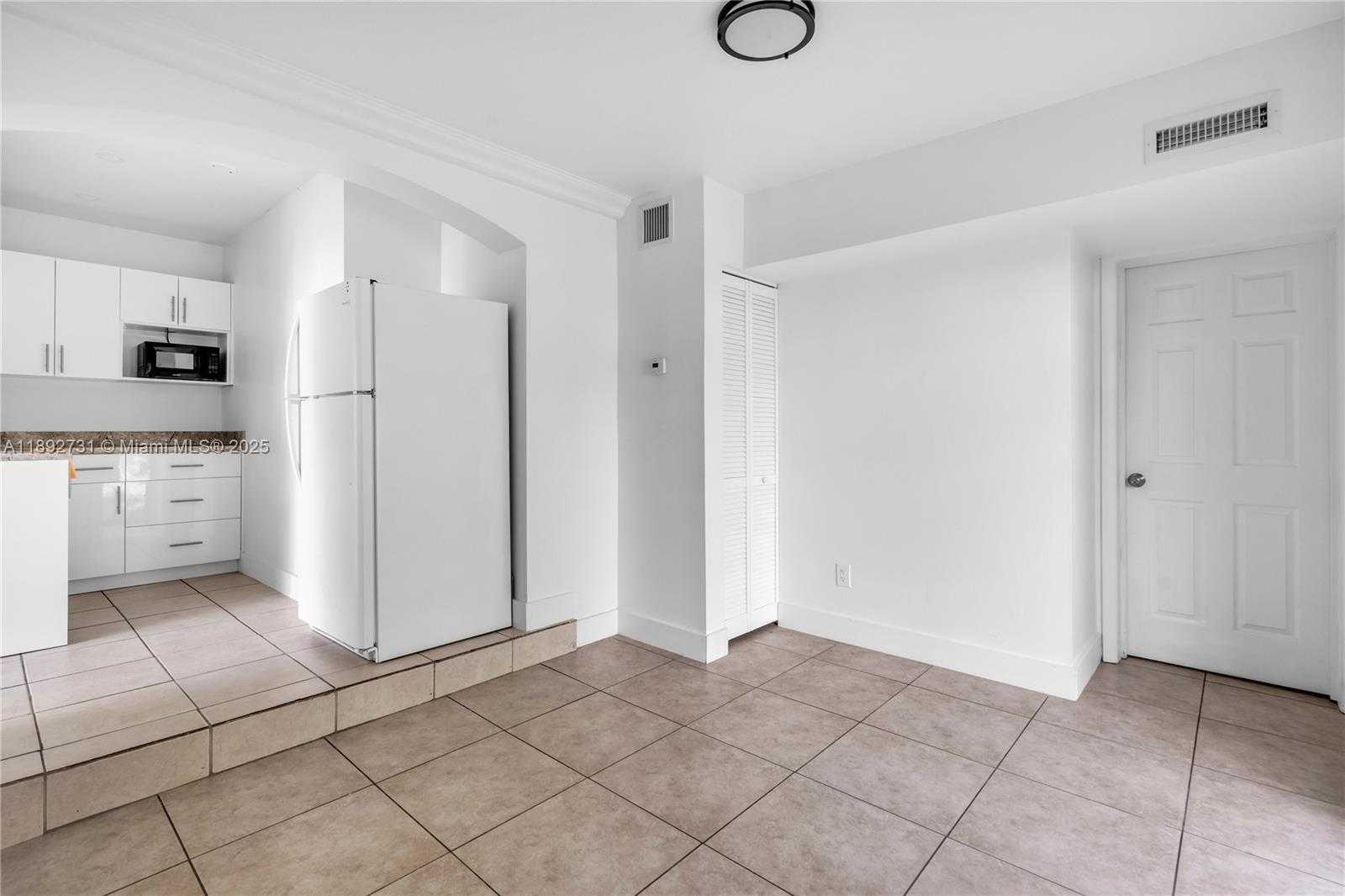 Small Image of 4111 SOUTH WEST 33RD ST #B, West Park Number 2