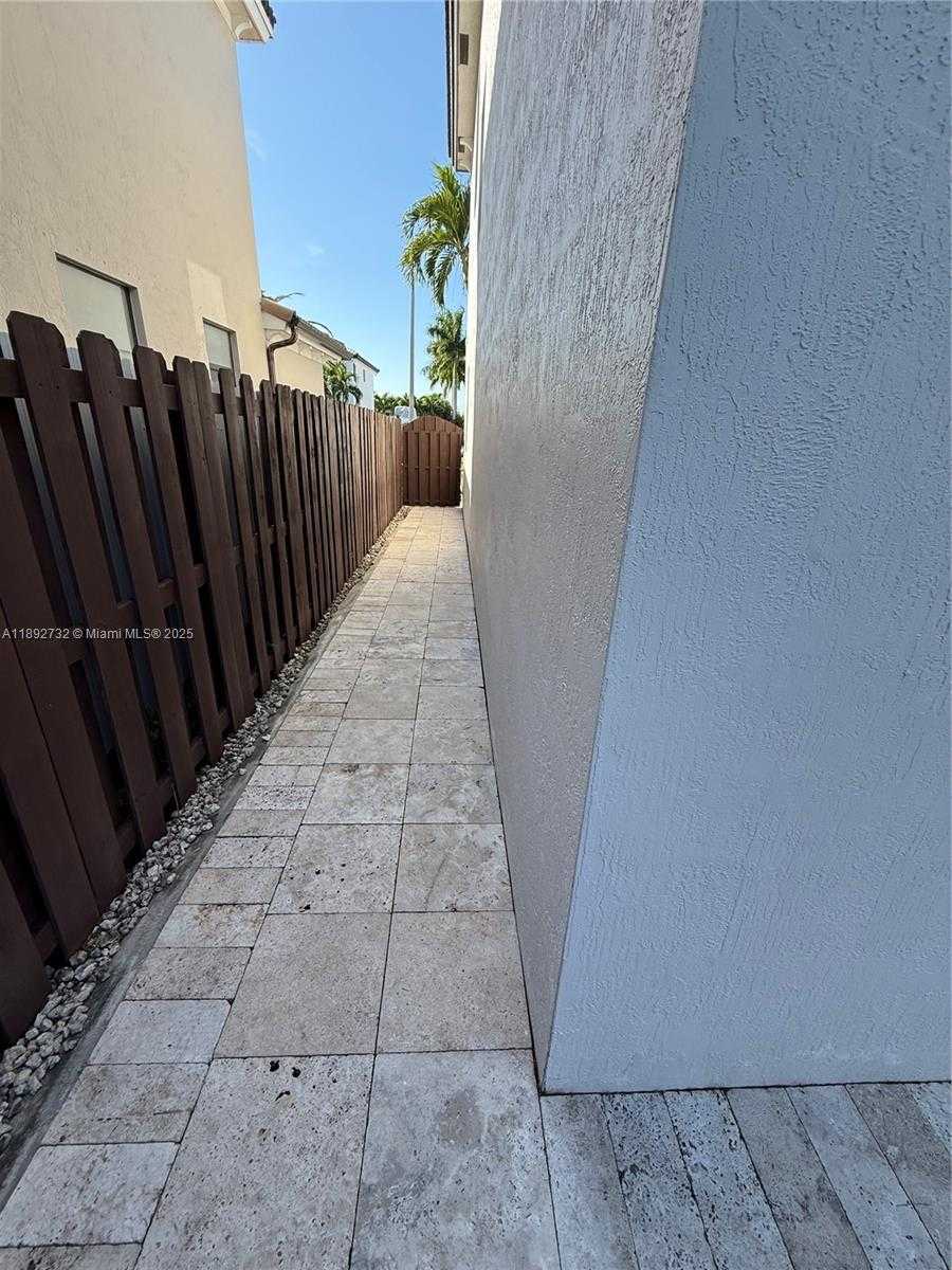 Small Image of 1535 SOUTH WEST 145TH AVE #1535, Miami Number 8