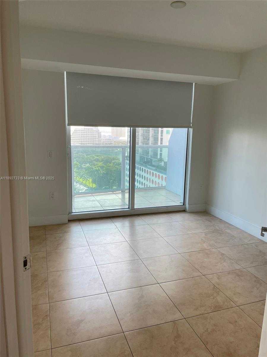 Small Image of 41 SOUTH EAST 5TH ST #1001, Miami Number 4