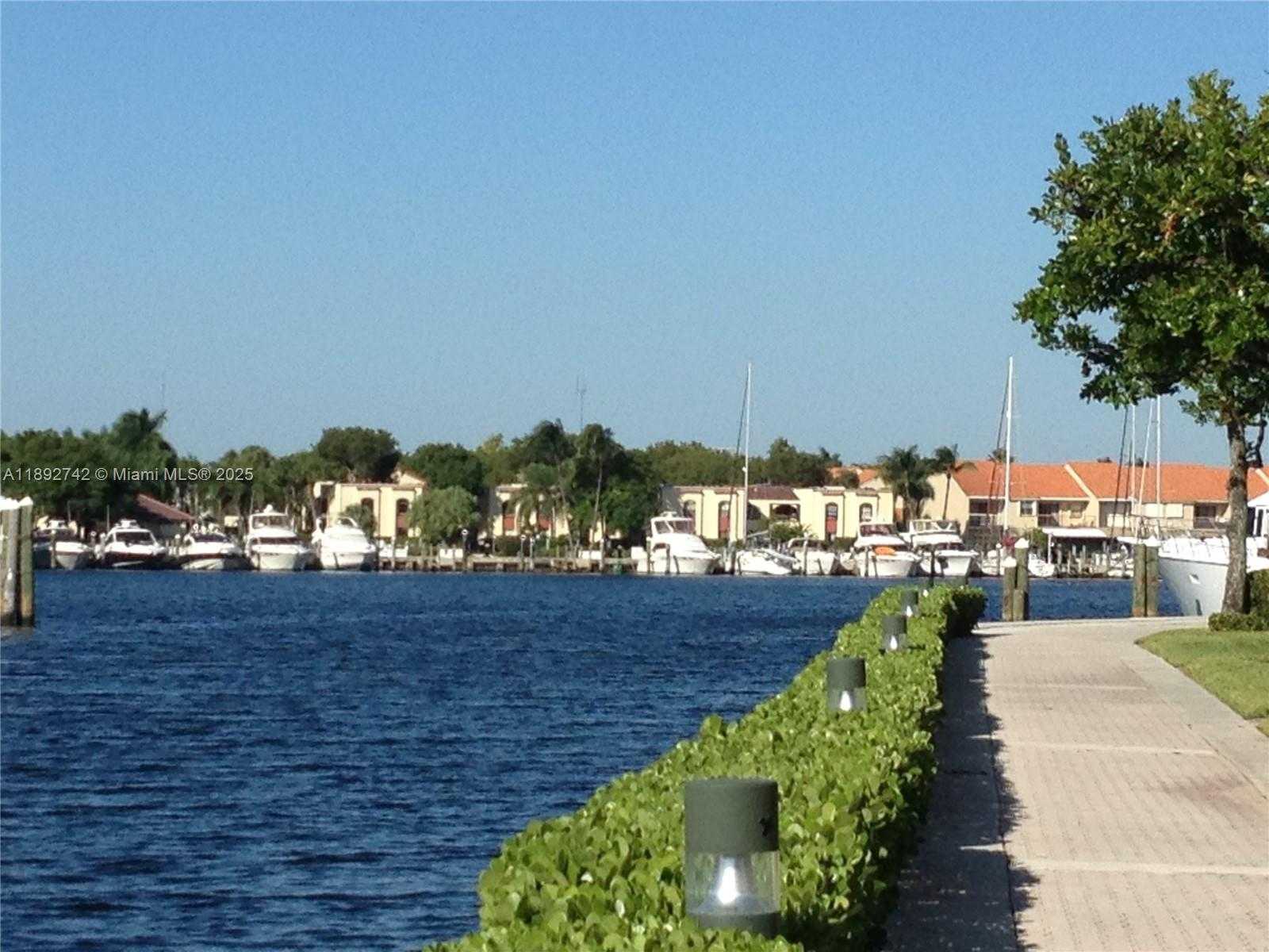 Small Image of 3564 MAGELLAN CIR #217-1, Aventura Number 19