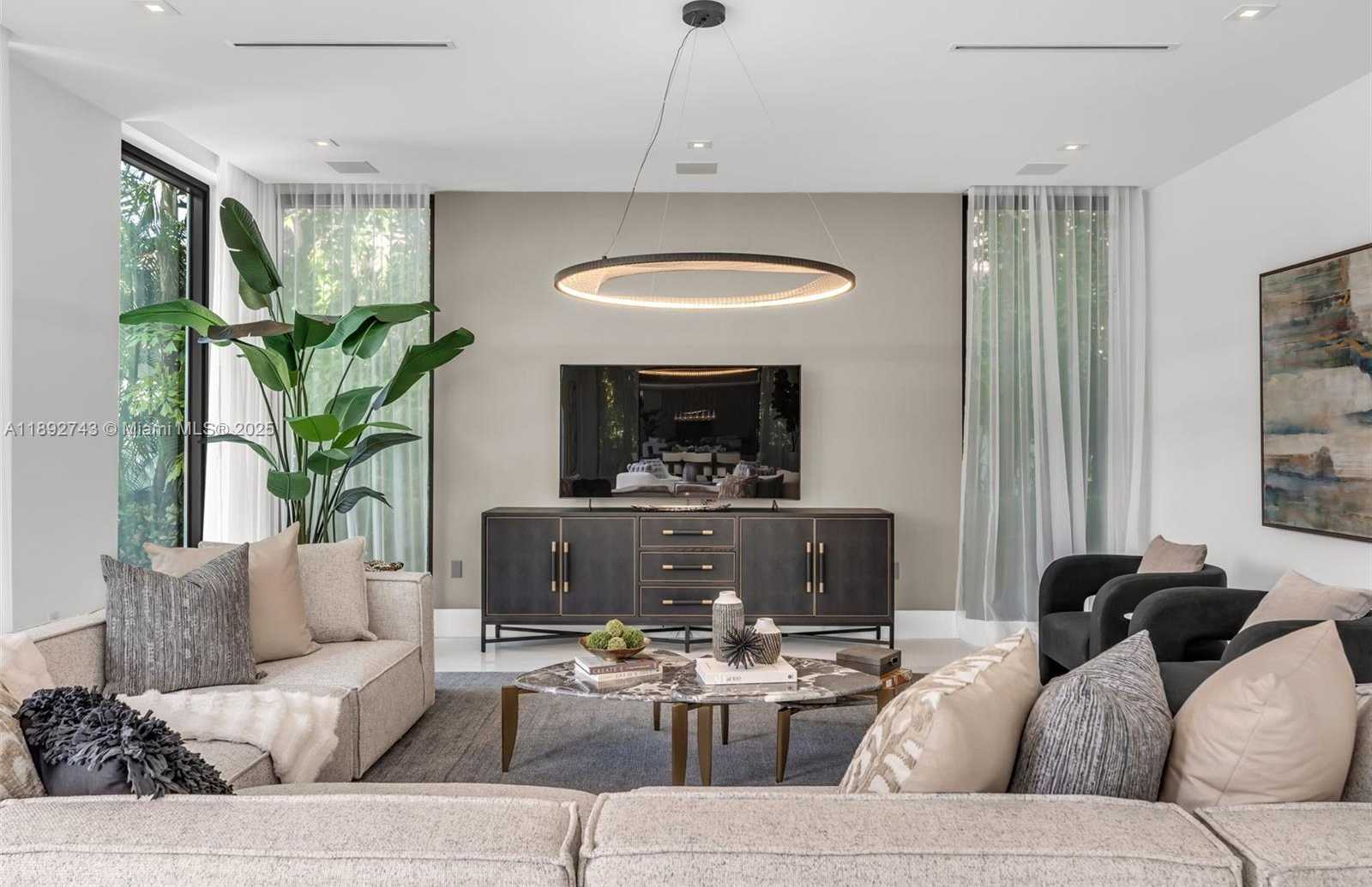 Small Image of 124 PARK DR, Bal Harbour Number 20